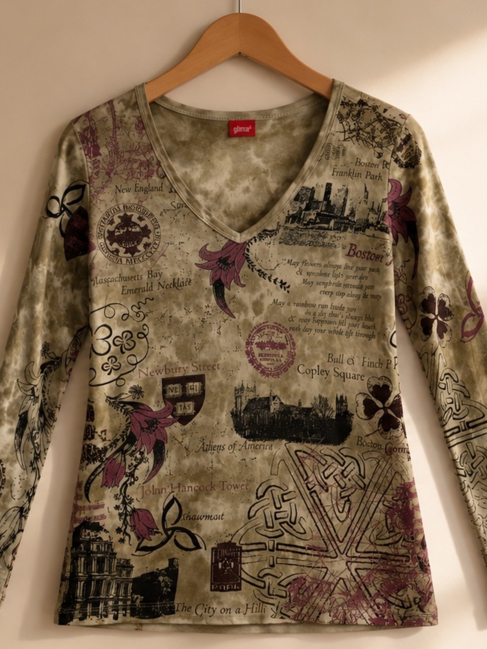 Glima Boston Architecture V-Neck 3/4 Sleeve Top Y2K Artsy Boho
